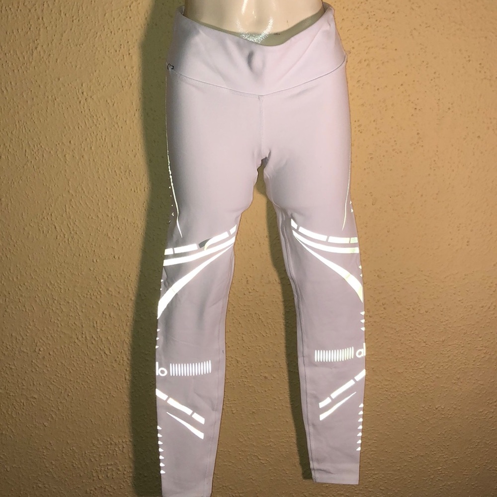 WHITE ALO LEGGINGS SIZE XS